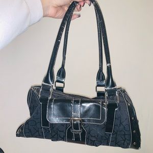 Vintage Calvin Klein shoulder bag.